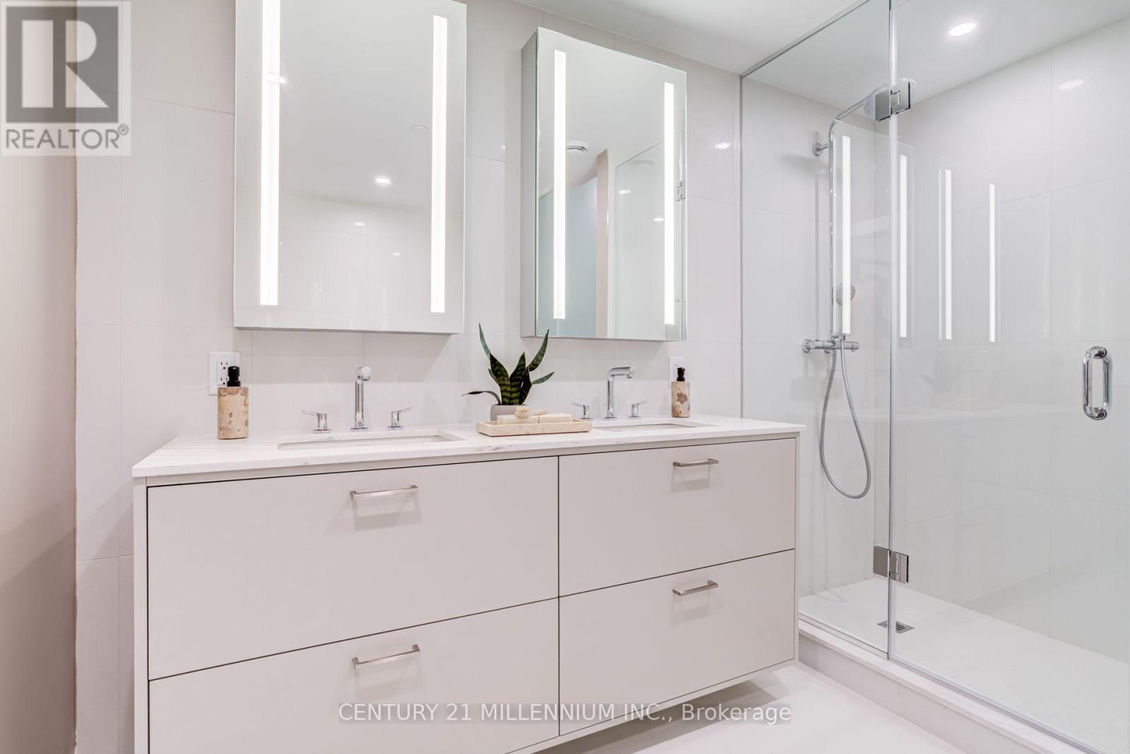 305 - 259 The Kingsway, Toronto, Ontario  M9A 4B1 - Photo 14 - W13803110