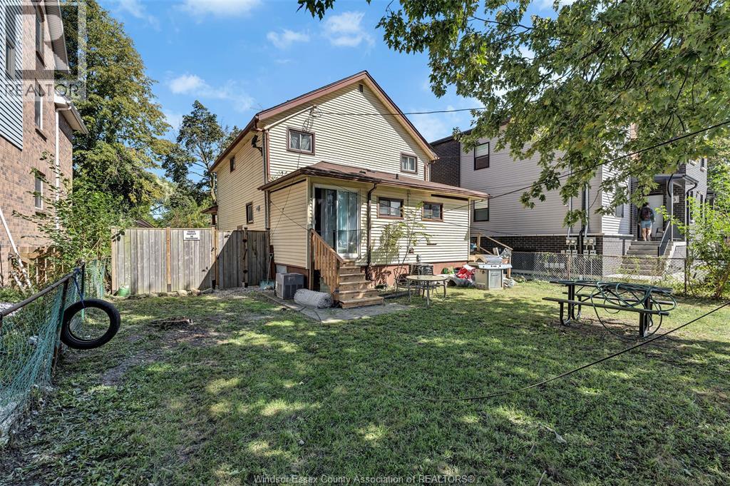 923-925 California Avenue, Windsor, Ontario  N9B 2Z5 - Photo 4 - 26023007