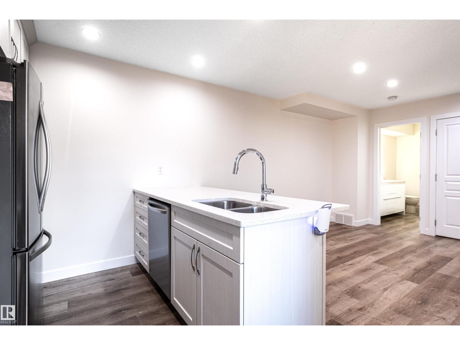 14815c Riverbend Rd NW NW, Edmonton, Alberta  T6H 5A9 - Photo 17 - E4509385
