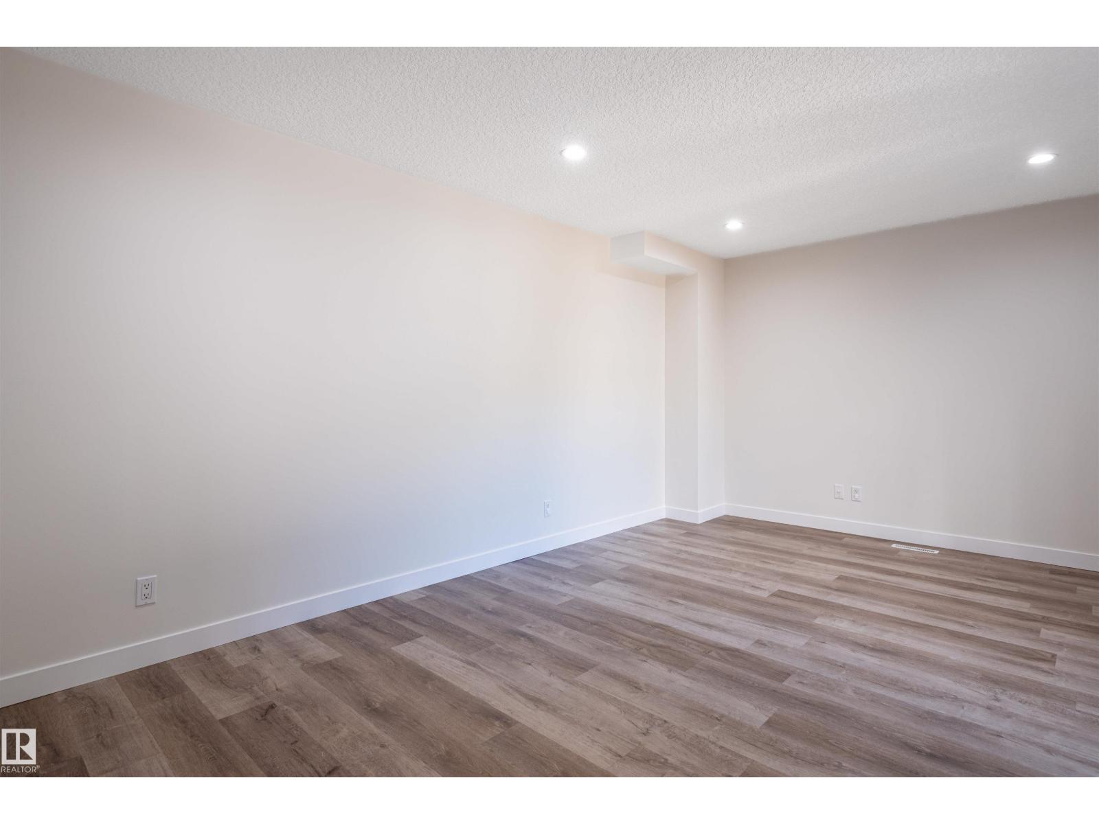 14815c Riverbend Rd NW NW, Edmonton, Alberta  T6H 5A9 - Photo 29 - E4509385