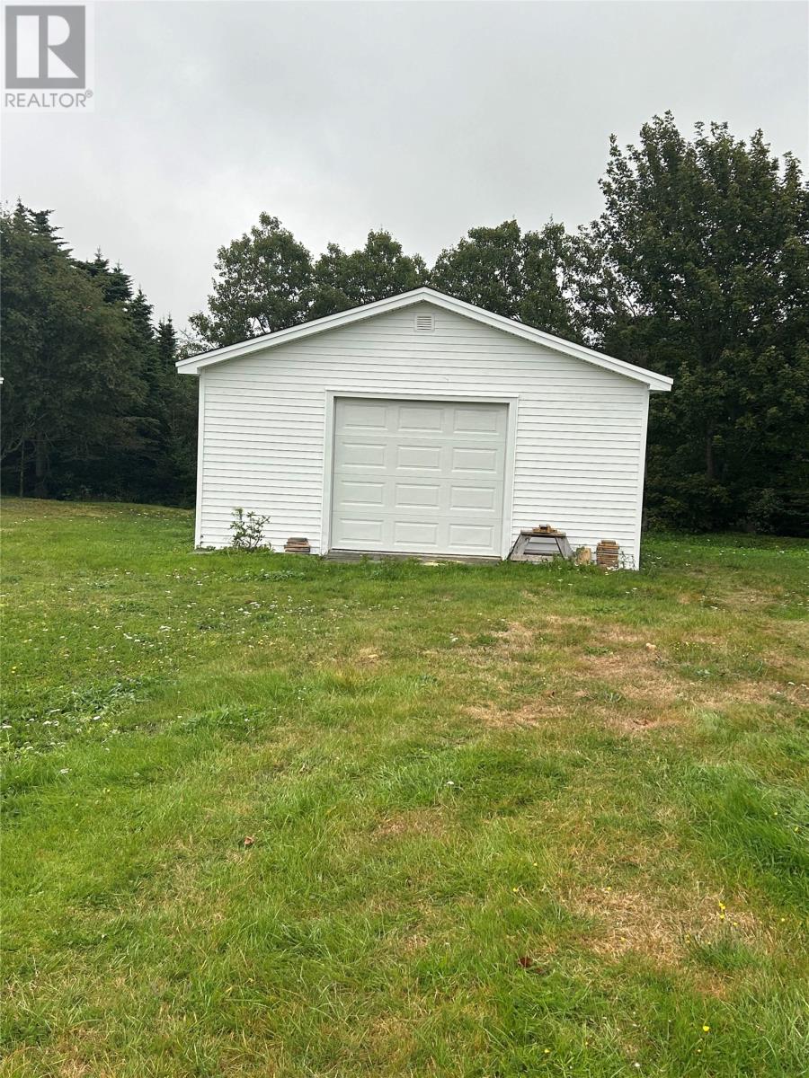 127 Firdale Drive, St.John's — photo 3