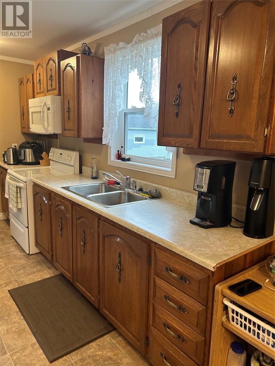 127 Firdale Drive, St.John's — photo 4