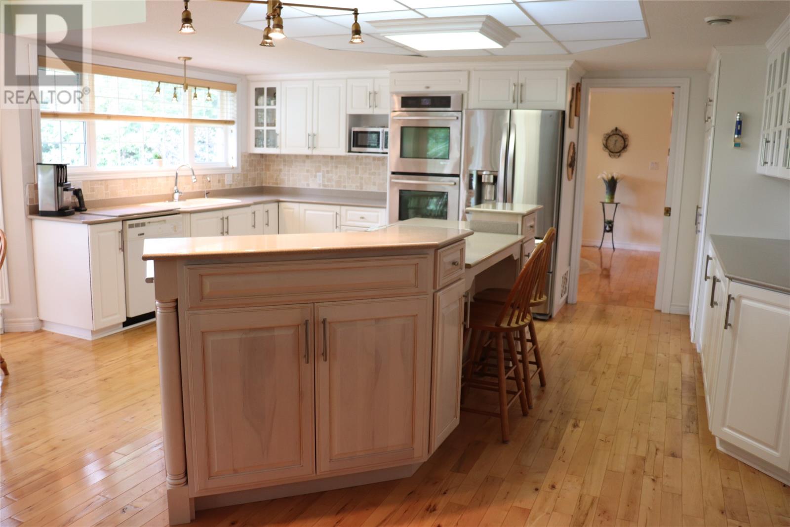 10 Shave Place, Stephenville — photo 14