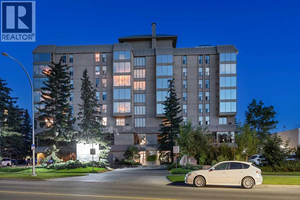 204, 4603 Varsity Drive NW, Calgary, Alberta  T3A 2V7 - Photo 1 - A2329697