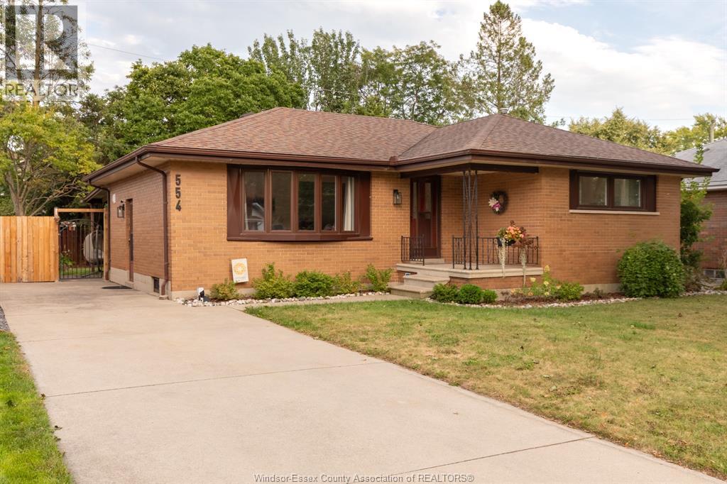 554 Bertha Avenue, Windsor, Ontario  N8P 1B7 - Photo 2 - 26022676
