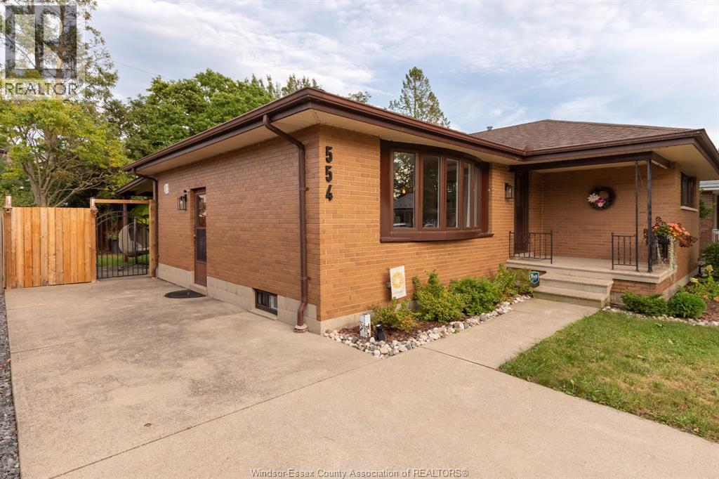 554 Bertha Avenue, Windsor, Ontario  N8P 1B7 - Photo 4 - 26022676