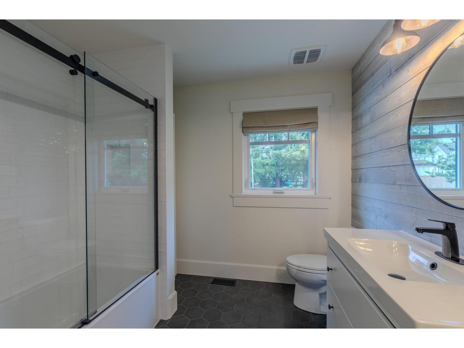 24633 56 AVENUE photo 16