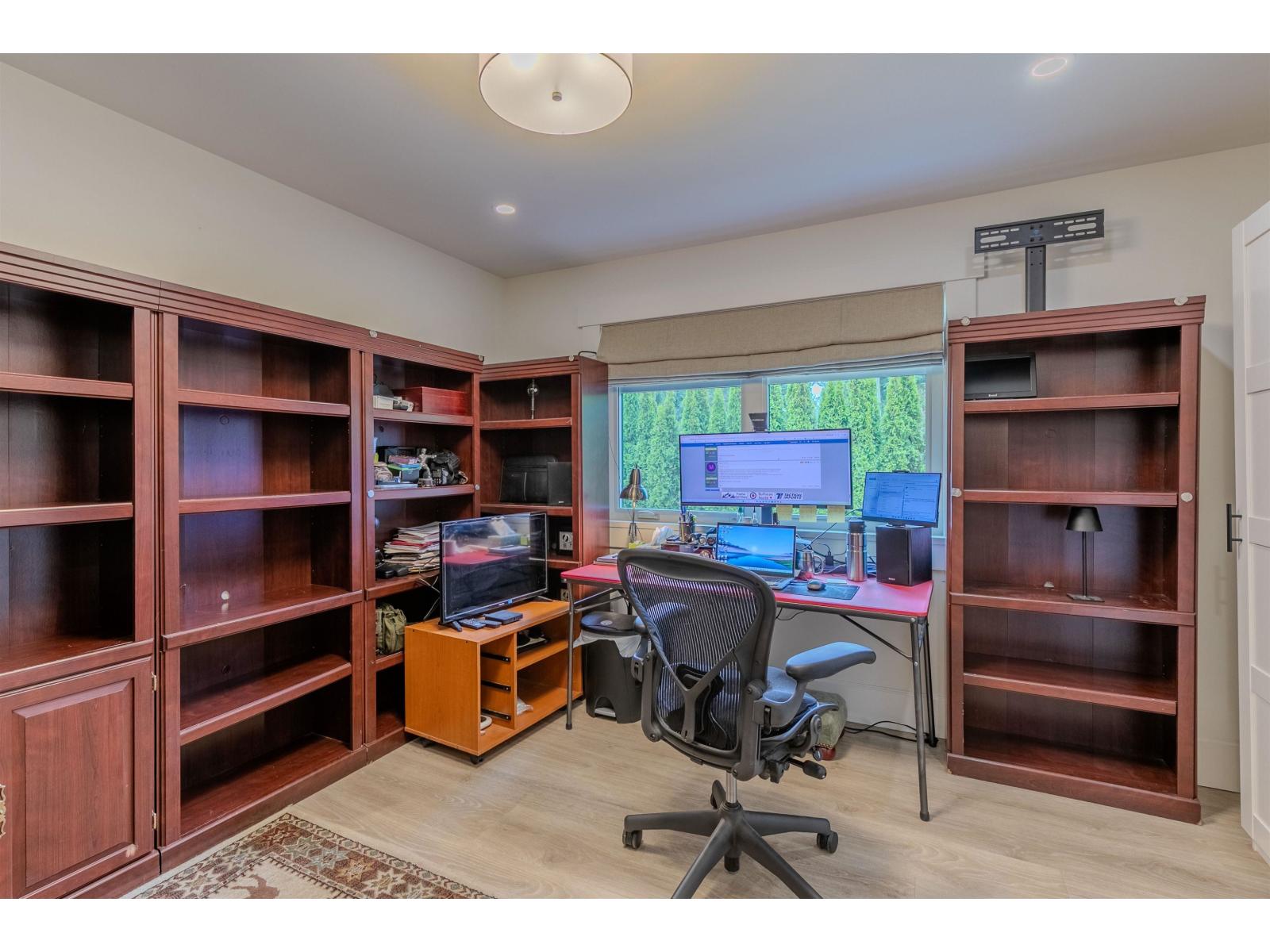 24633 56 AVENUE photo 17