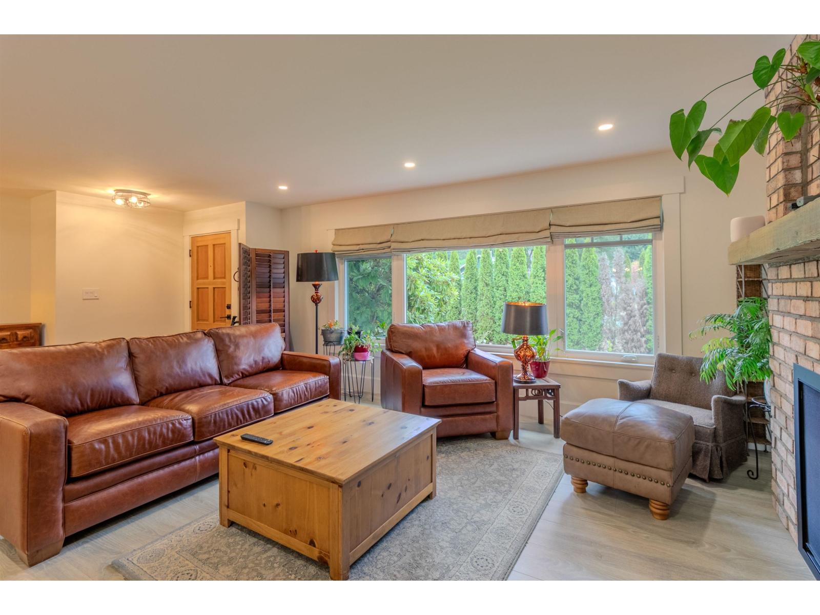 24633 56 AVENUE photo 5