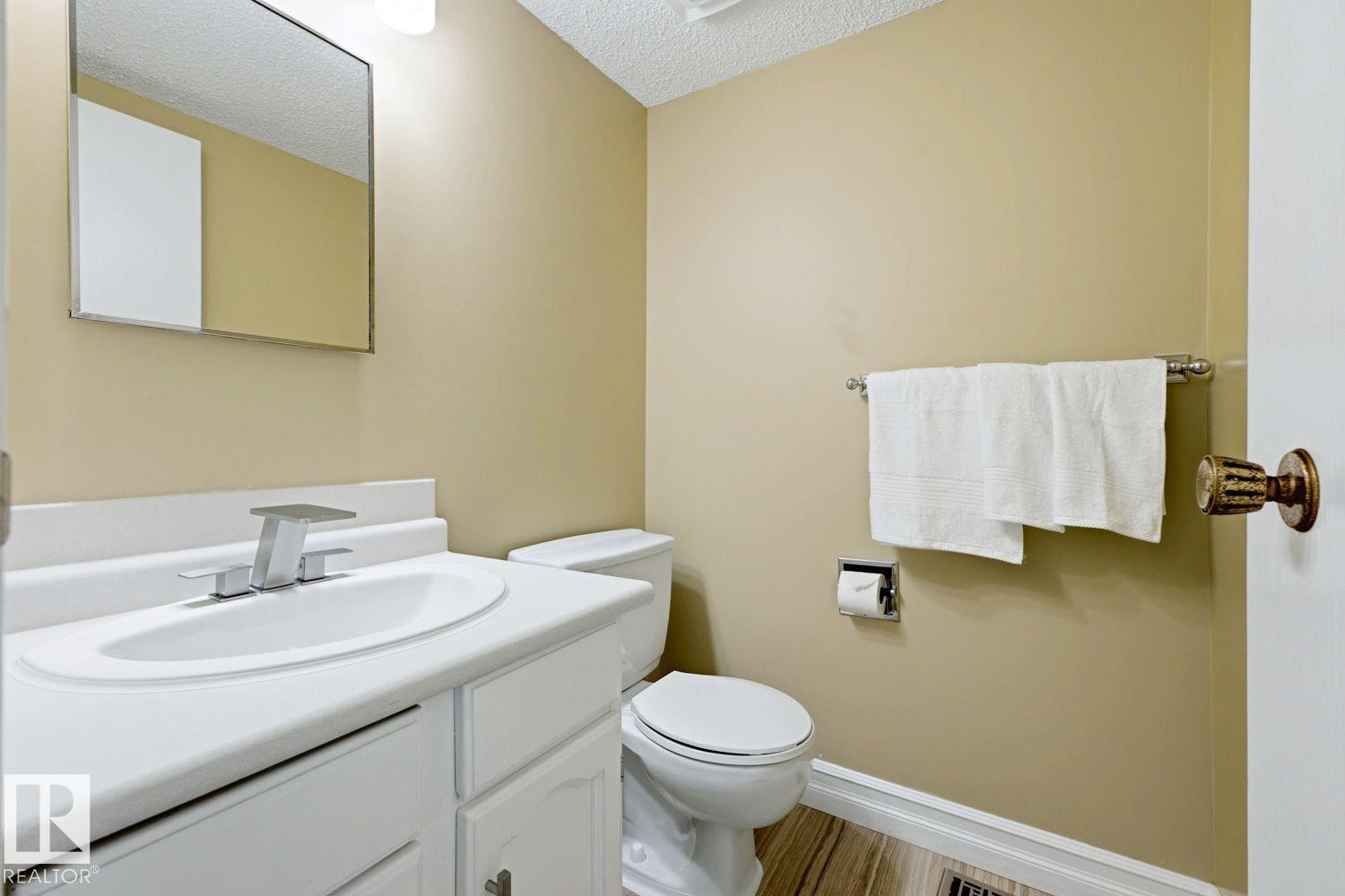 11317 22 Av NW, Edmonton, Alberta  T6J 4V8 - Photo 9 - E4509392
