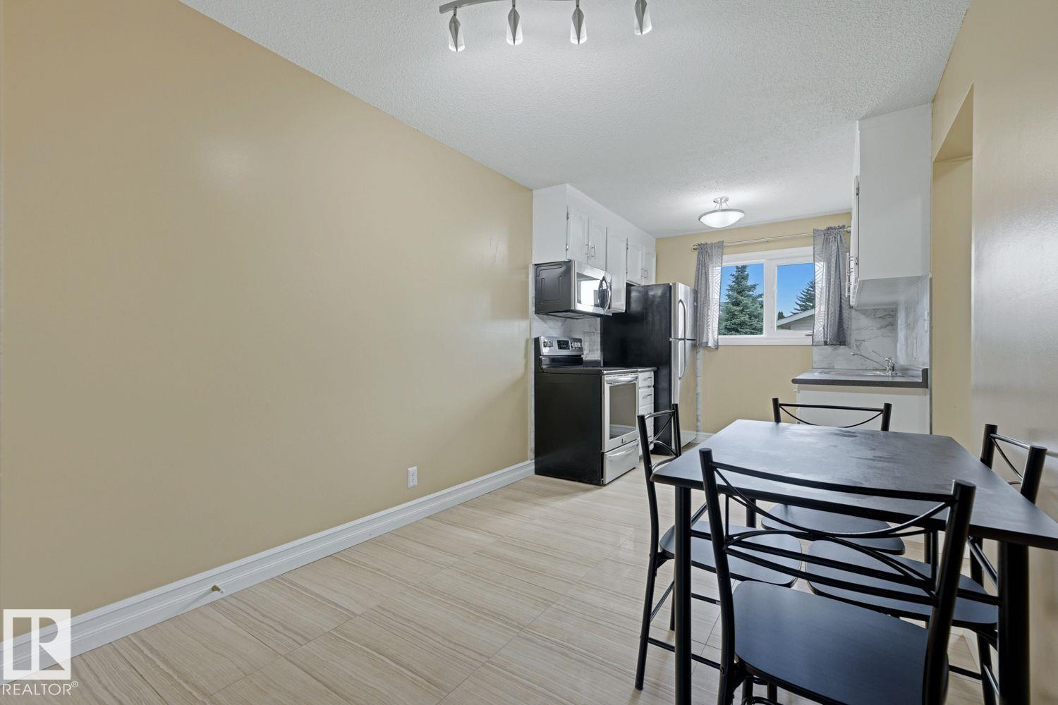 11317 22 Av NW, Edmonton, Alberta  T6J 4V8 - Photo 10 - E4509392