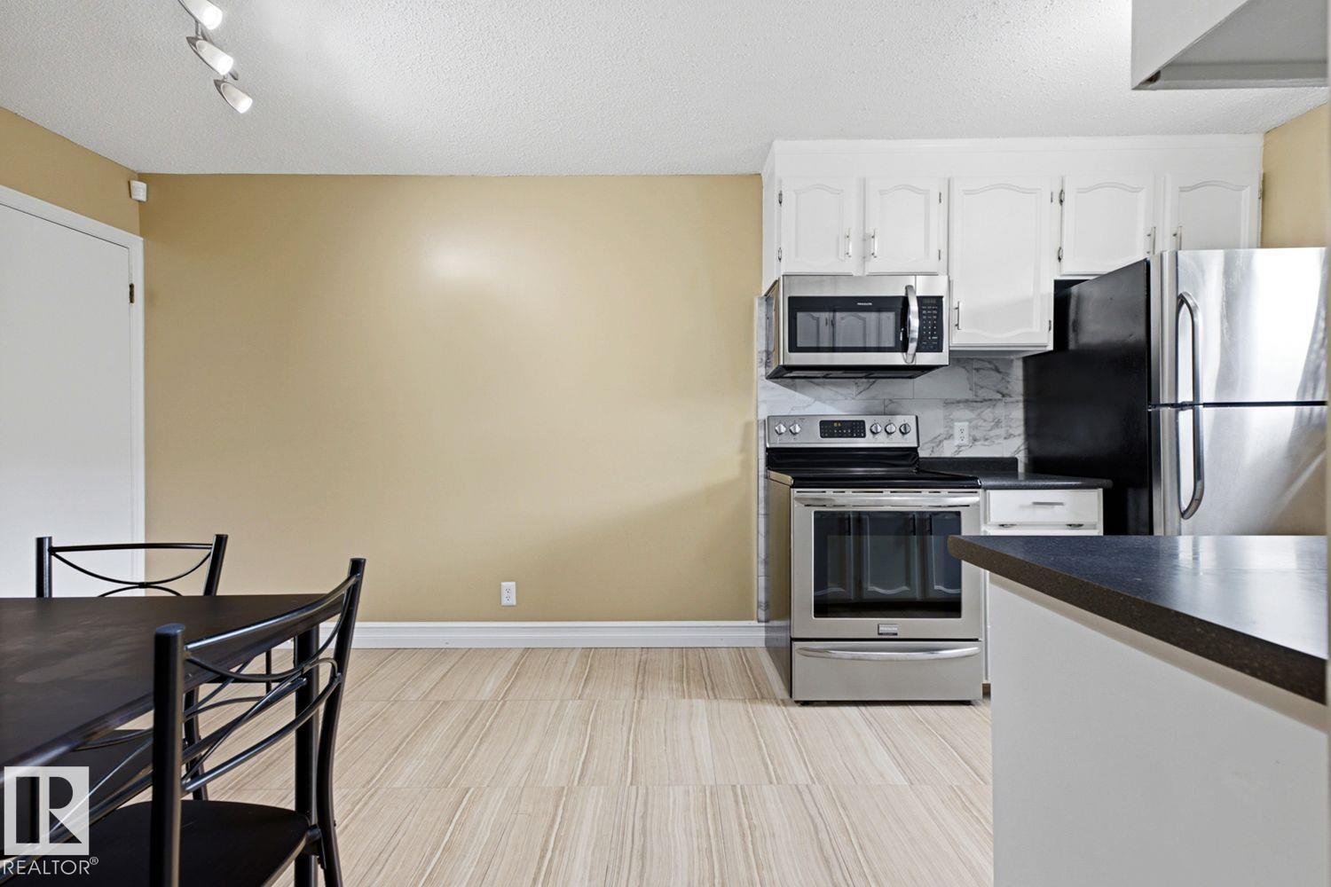 11317 22 Av NW, Edmonton, Alberta  T6J 4V8 - Photo 15 - E4509392