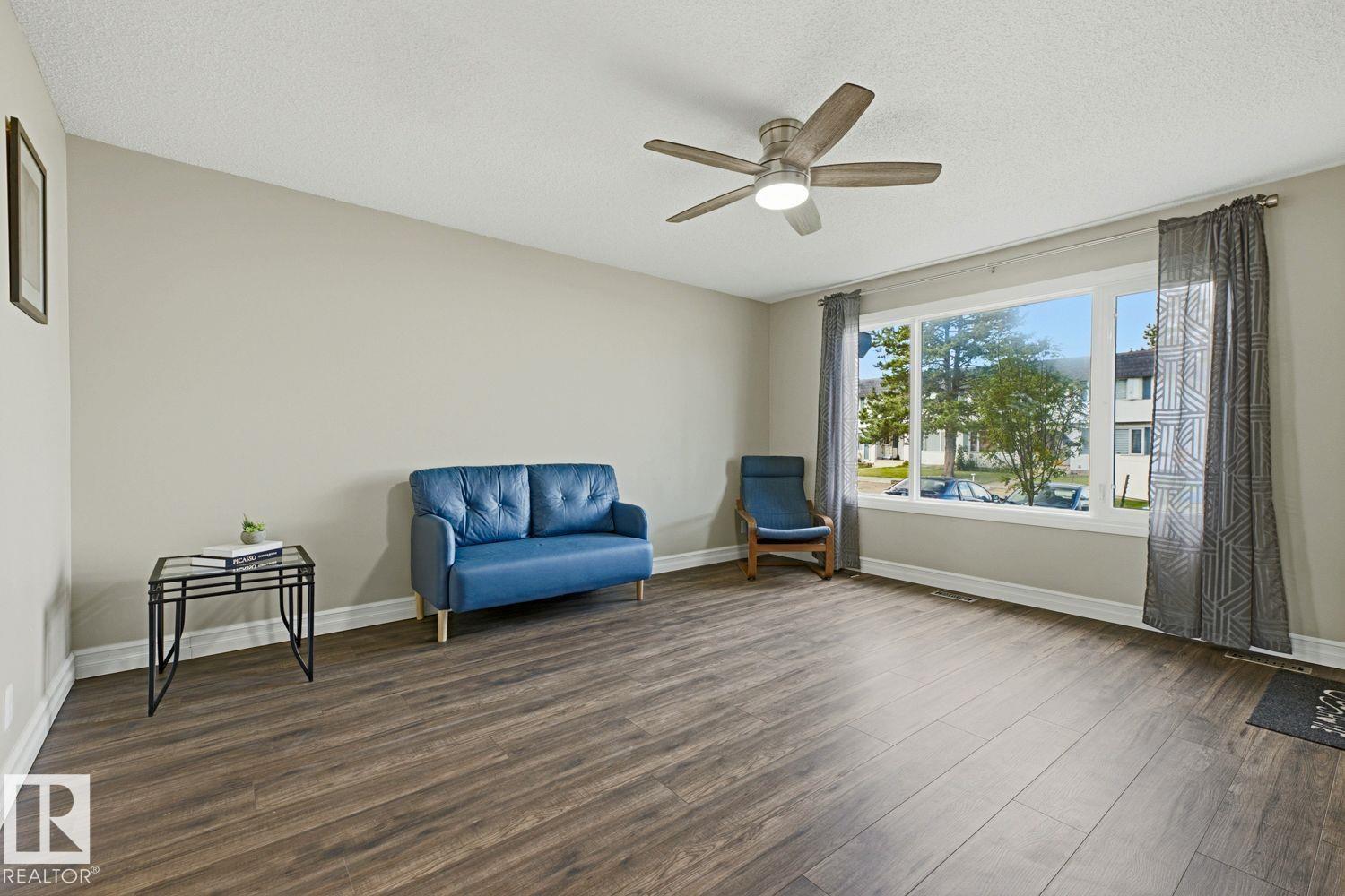 11317 22 Av NW, Edmonton, Alberta  T6J 4V8 - Photo 6 - E4509392