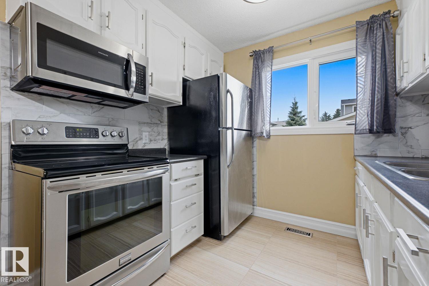 11317 22 Av NW, Edmonton, Alberta  T6J 4V8 - Photo 16 - E4509392