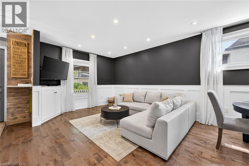 16 Witherspoon Street, Dundas, Ontario  L9H 2C6 - Photo 8 - 40844733