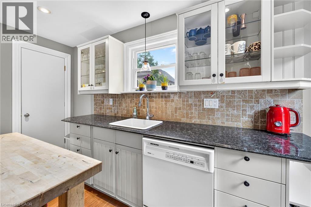 16 Witherspoon Street, Dundas, Ontario  L9H 2C6 - Photo 17 - 40844733