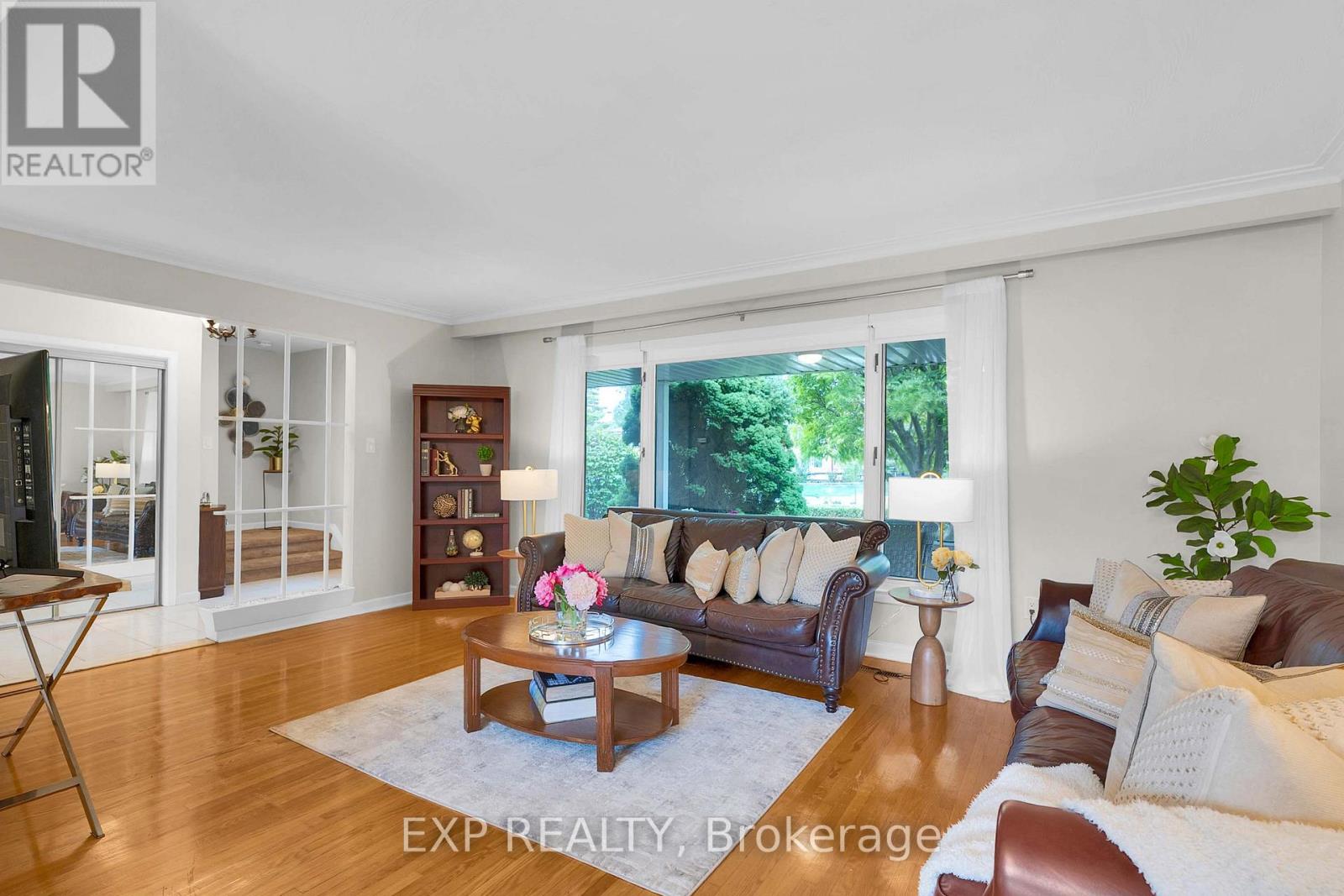 182 Derrydown Road, Toronto, Ontario  M3J 1R8 - Photo 11 - W13800590