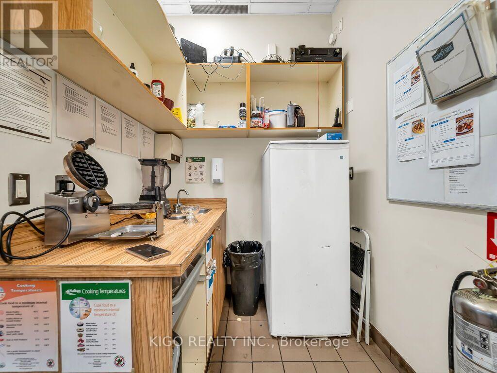 3 - 2501 Prince Michael Drive, Oakville, Ontario  L6H 0E9 - Photo 43 - W13723438