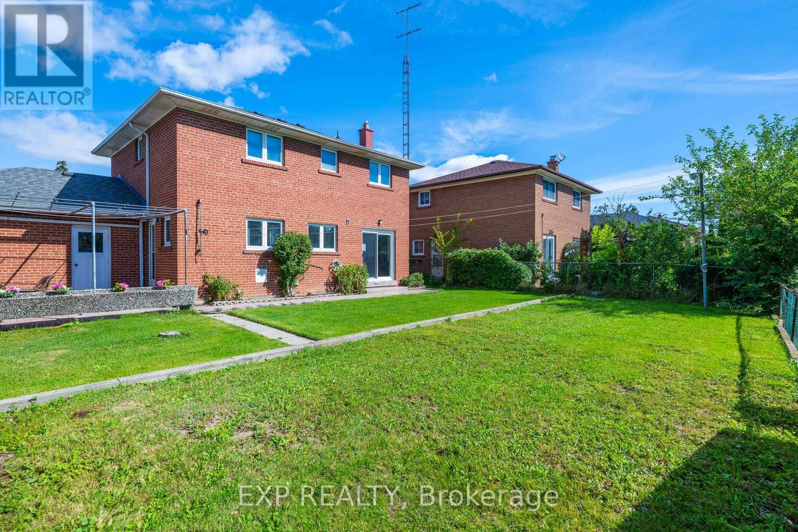 182 Derrydown Road, Toronto, Ontario  M3J 1R8 - Photo 32 - W13800590