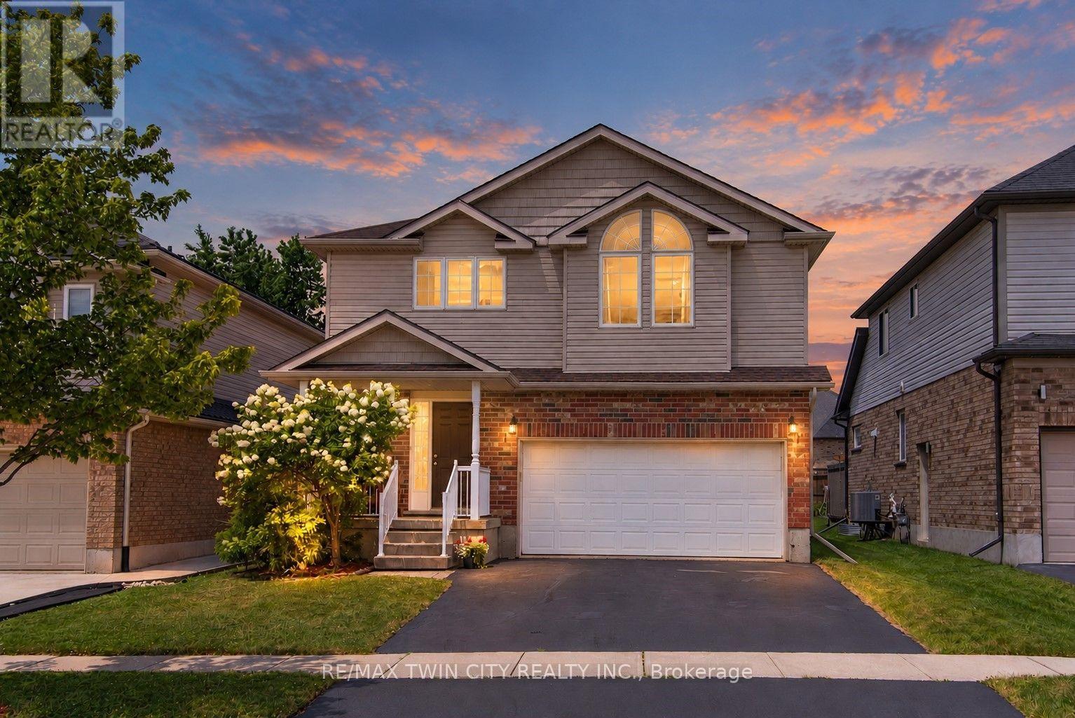 24 JOSEPH LICHTI LANE, Wilmot, Ontario