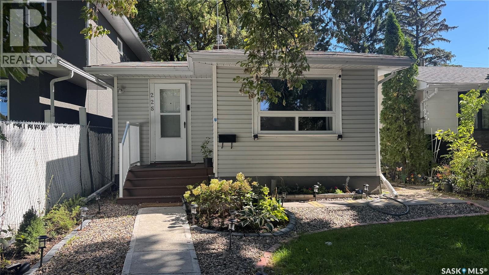 225 Toronto Street, Regina, Saskatchewan  S4R 1M1 - Photo 1 - SK048847