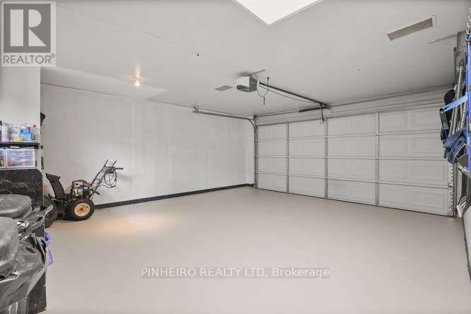 218 Tarbart Terrace, London North, Ontario  N6H 3B2 - Photo 38 - X13803466