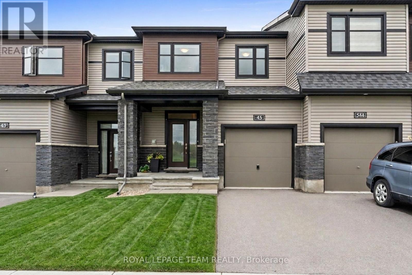 45 FINGLAS COURT, ottawa, Ontario