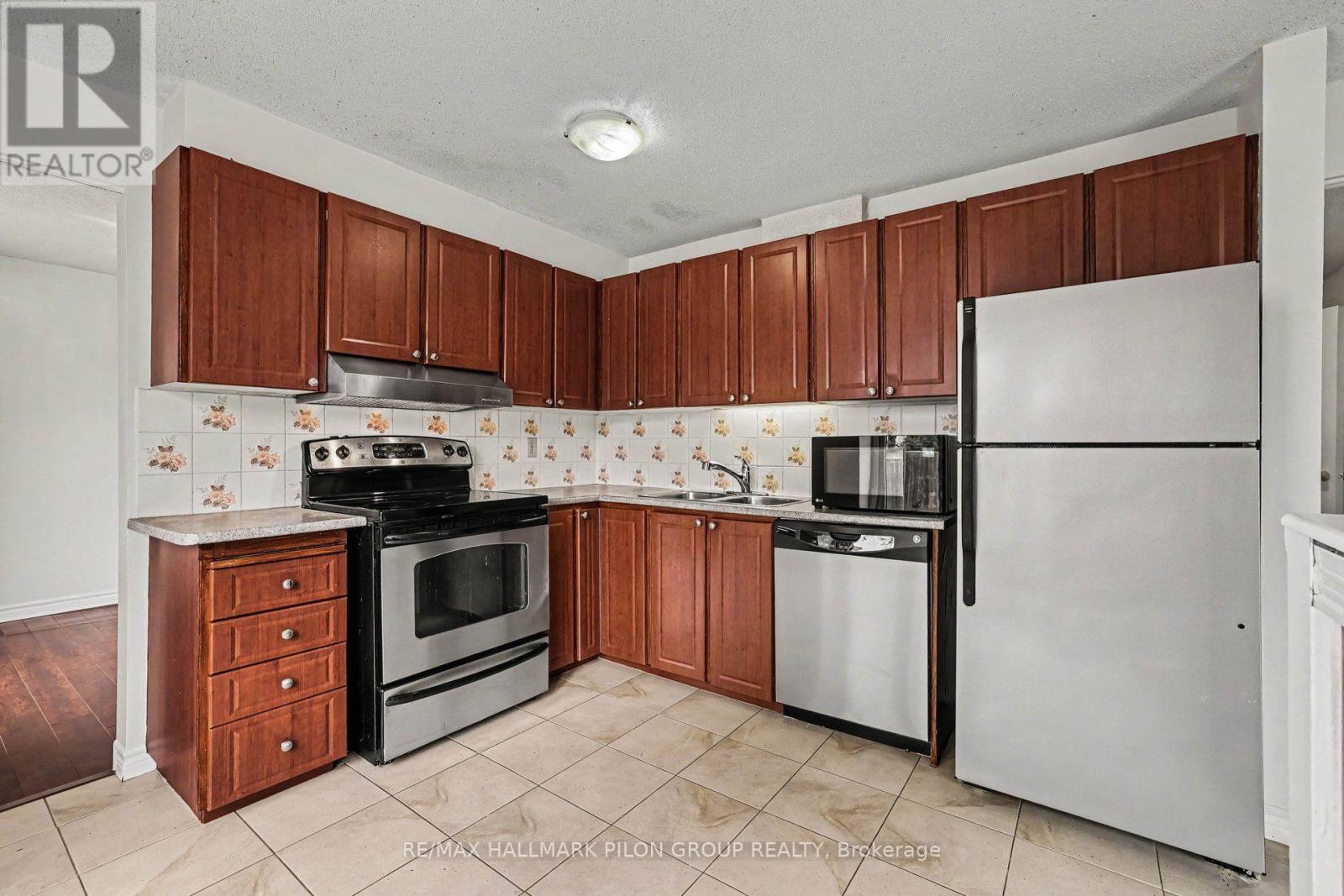 420 Cloverheath Crescent, Ottawa, Ontario  K1E 2R8 - Photo 6 - X13803308