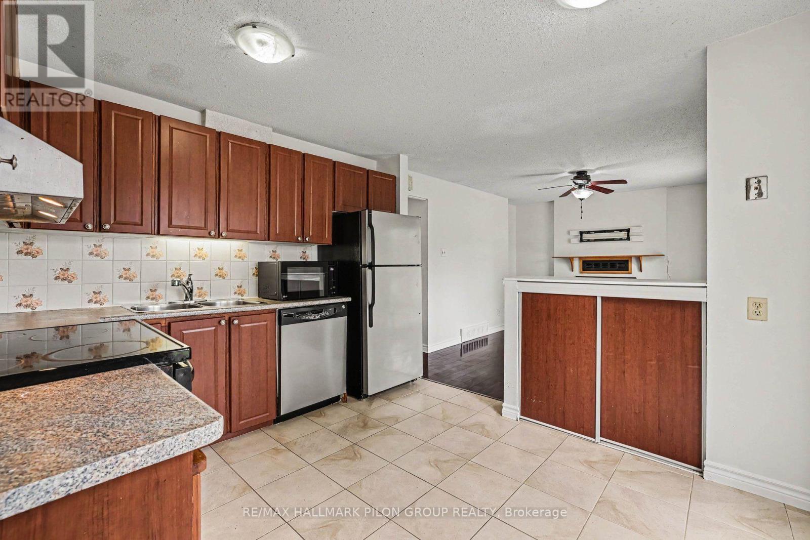 420 Cloverheath Crescent, Ottawa, Ontario  K1E 2R8 - Photo 7 - X13803308
