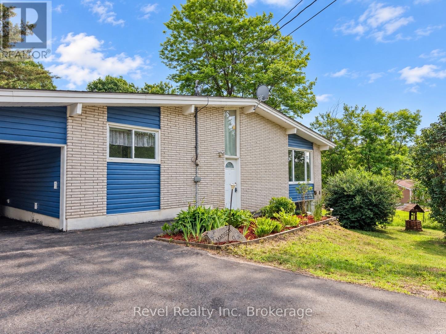 1683 Highway 94, East Ferris, Ontario  P0H 1K0 - Photo 4 - X13803252