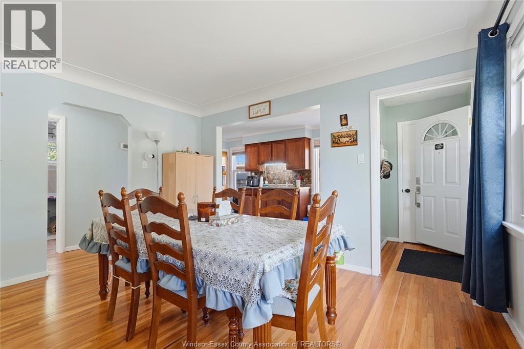 1449 Redwood Avenue, Windsor, Ontario  N9C 3P2 - Photo 7 - 26023027