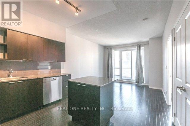 719 - 35 Hayden Street, Toronto, Ontario  M4Y 3C3 - Photo 4 - C13803382