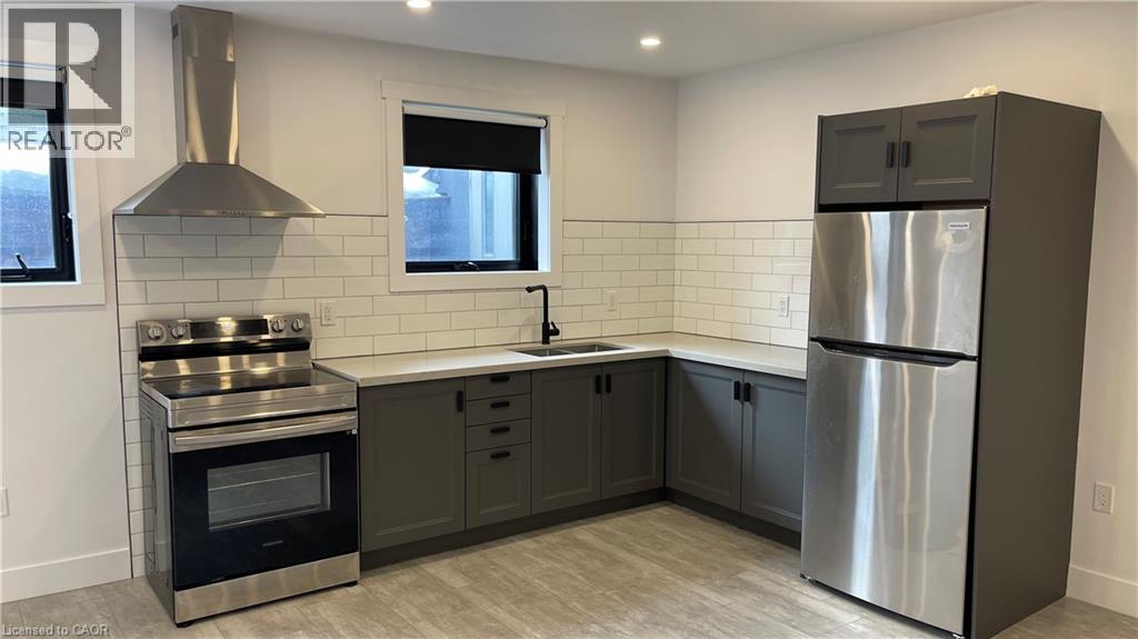 284 JAMES Street N Unit# 3