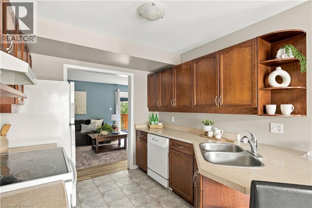235 Saginaw Parkway Unit# 69, Cambridge, Ontario  N1T 1X4 - Photo 8 - 40861455
