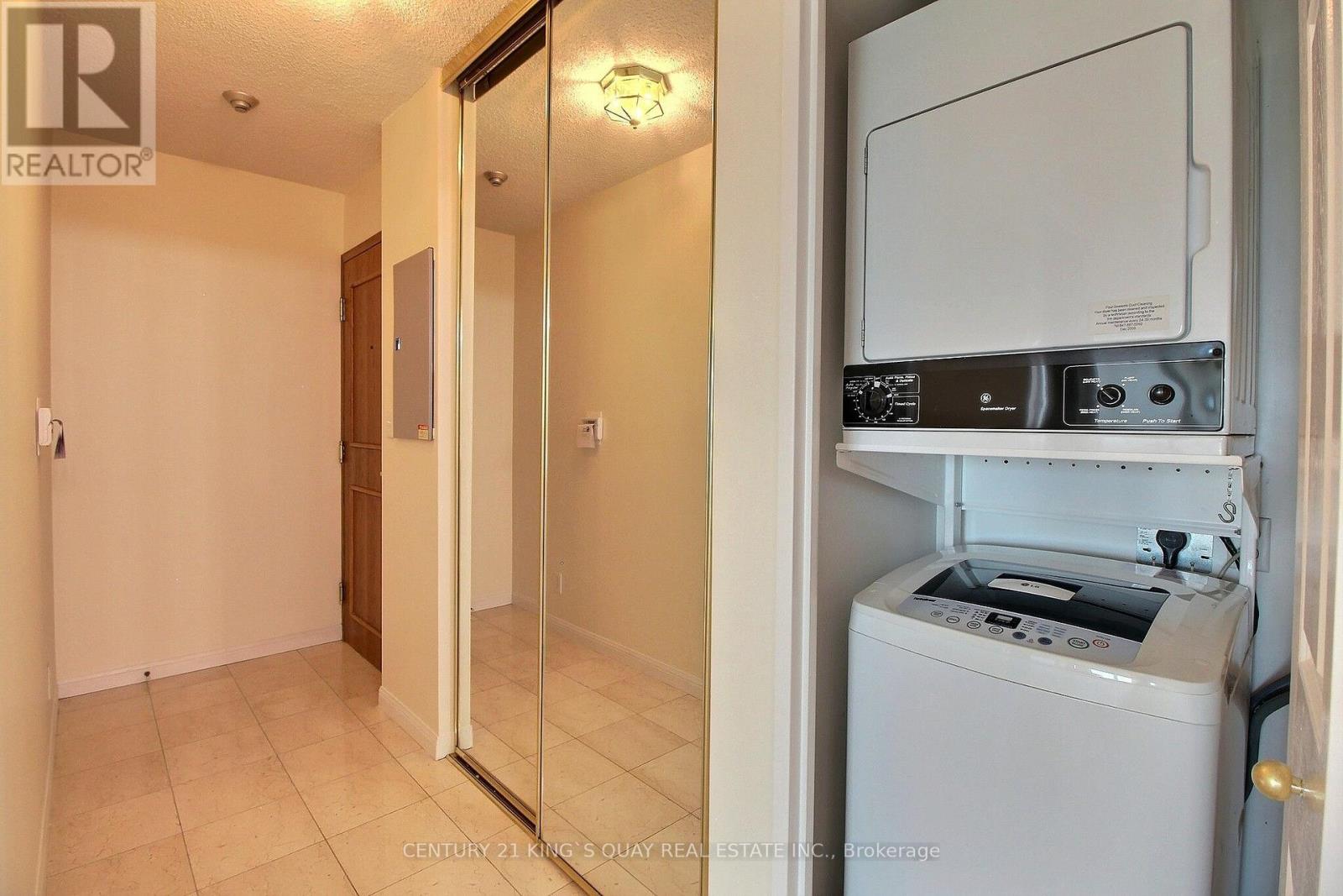 1701 - 8 Lee Centre Drive, Toronto, Ontario  M1H 3H8 - Photo 12 - E13803282
