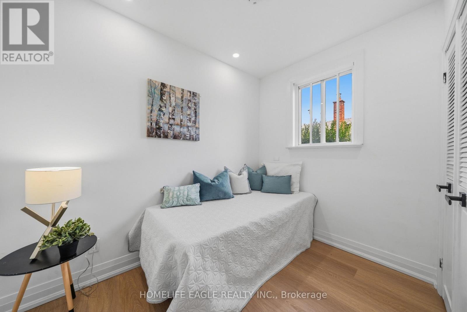 3 Bluewater Avenue, Toronto, Ontario  M1N 1K3 - Photo 13 - E13803452