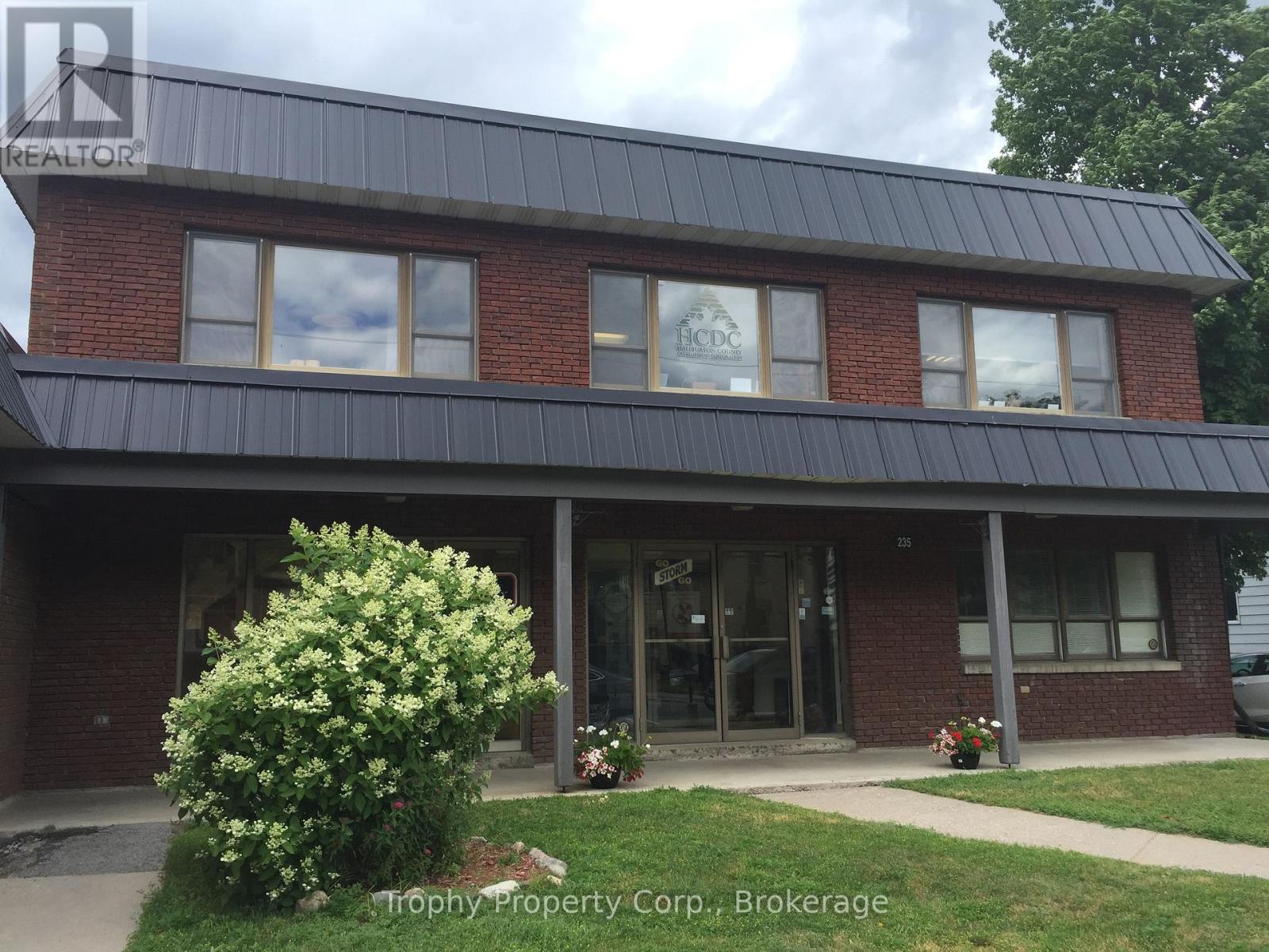 L101 - 235 Highland Street, Dysart Et Al, Ontario  K0M 1S0 - Photo 1 - X13803234