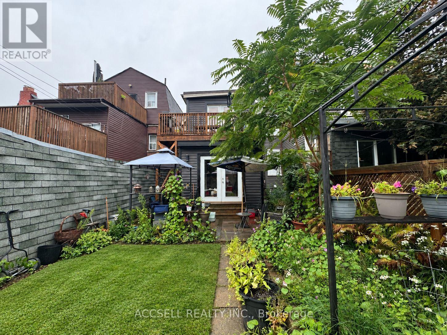 325 Greenwood Avenue, Toronto, Ontario  M4L 2R6 - Photo 19 - E13790292