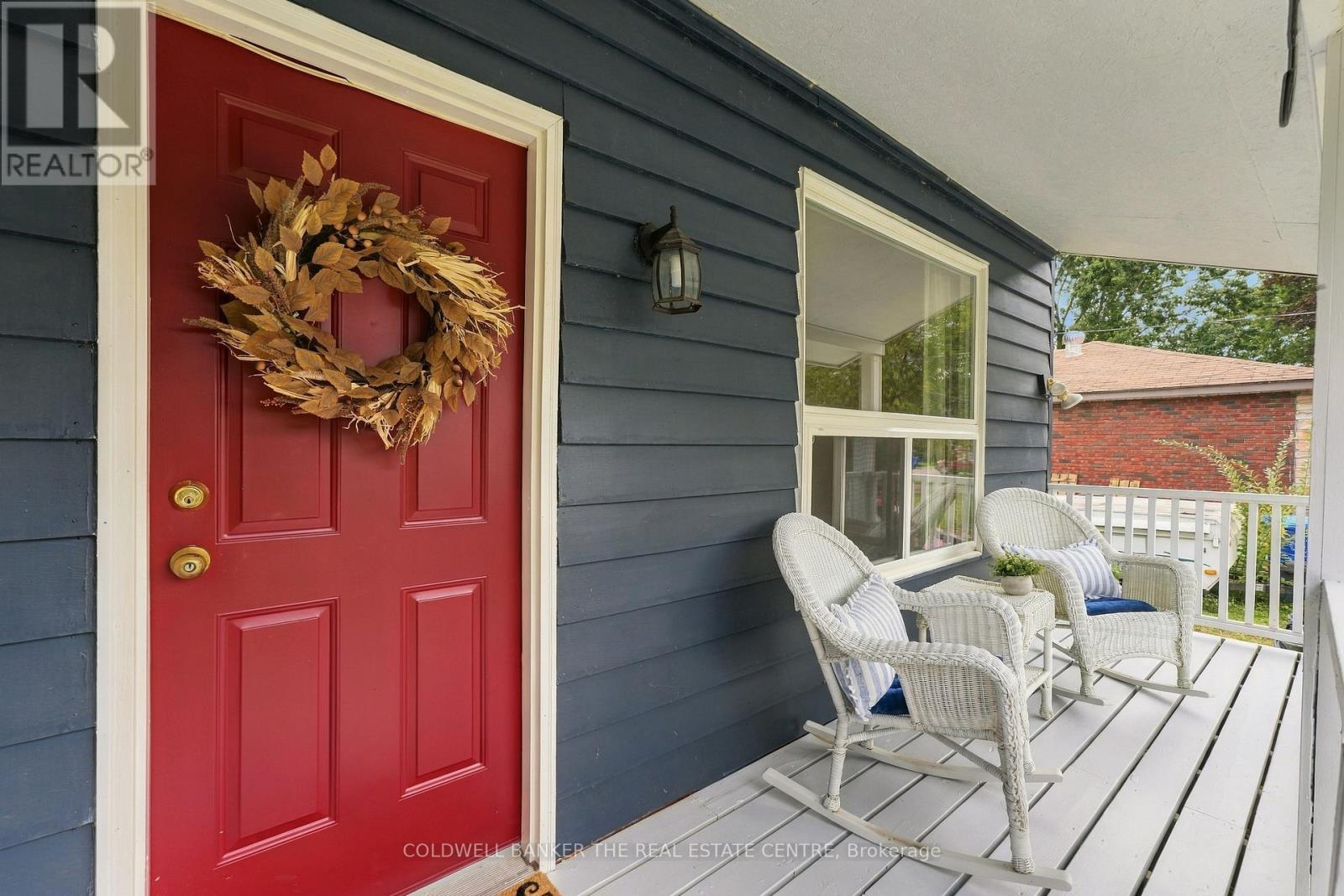 293 Kenwood Avenue, Georgina, Ontario  L4P 2X6 - Photo 2 - N13803418