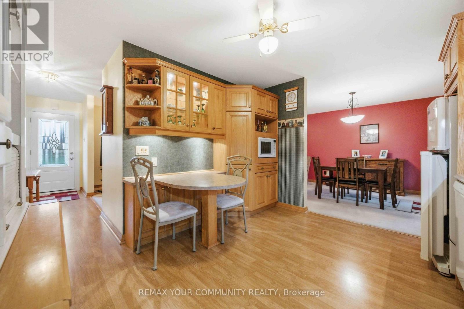 29 Medina Square, Georgina, Ontario  L4P 1C8 - Photo 15 - N13803424