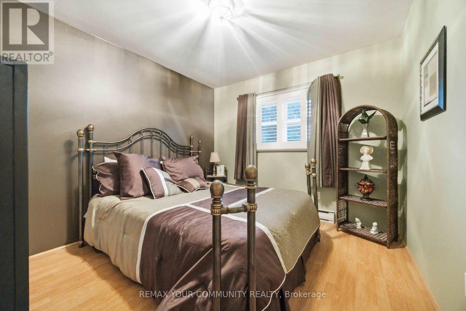 29 Medina Square, Georgina, Ontario  L4P 1C8 - Photo 22 - N13803424