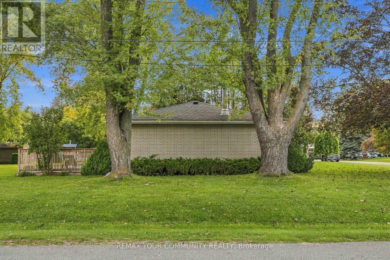 29 Medina Square, Georgina, Ontario  L4P 1C8 - Photo 28 - N13803424