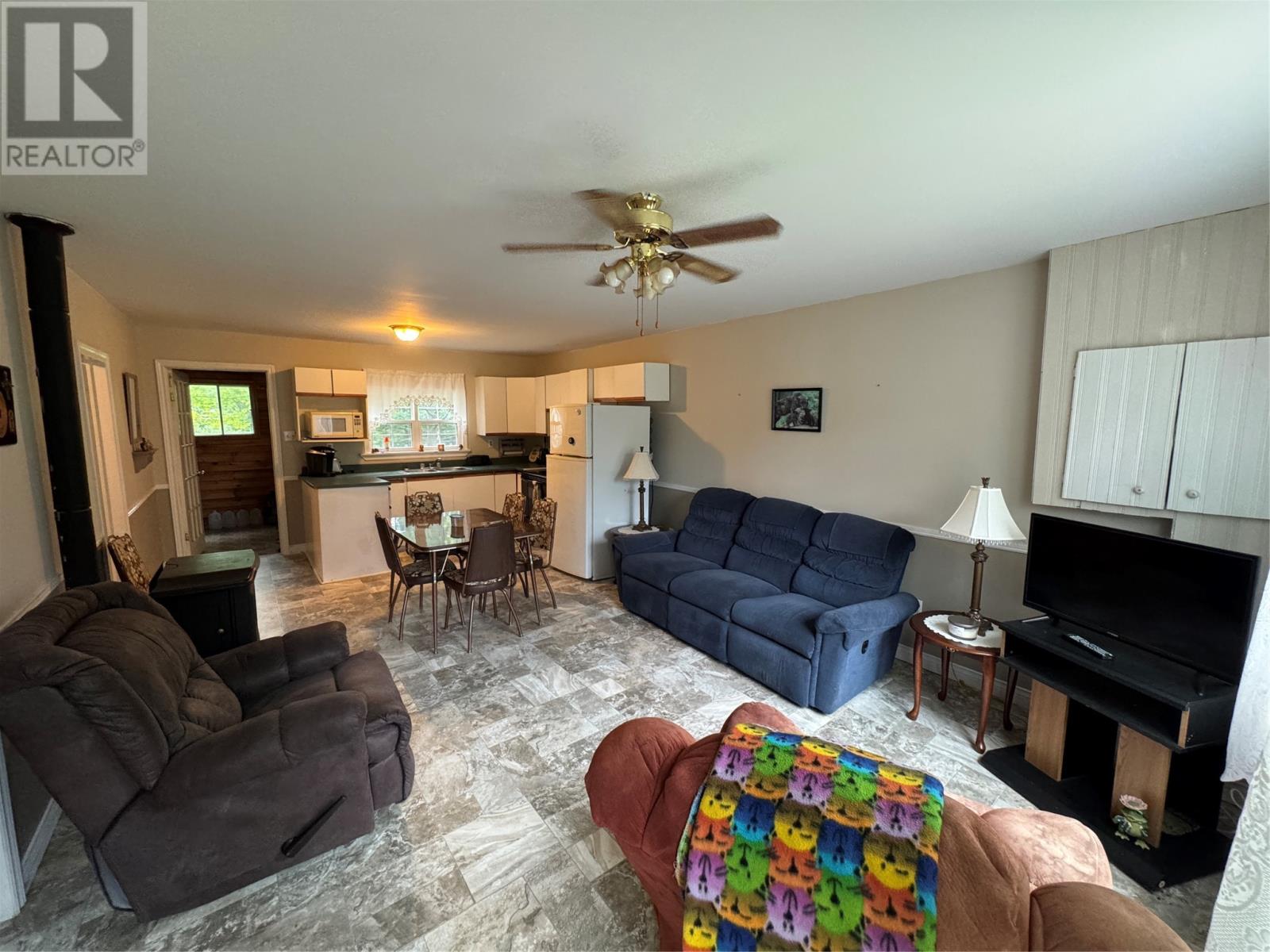 16 Mobile First Pond Road, Mobile — photo 7
