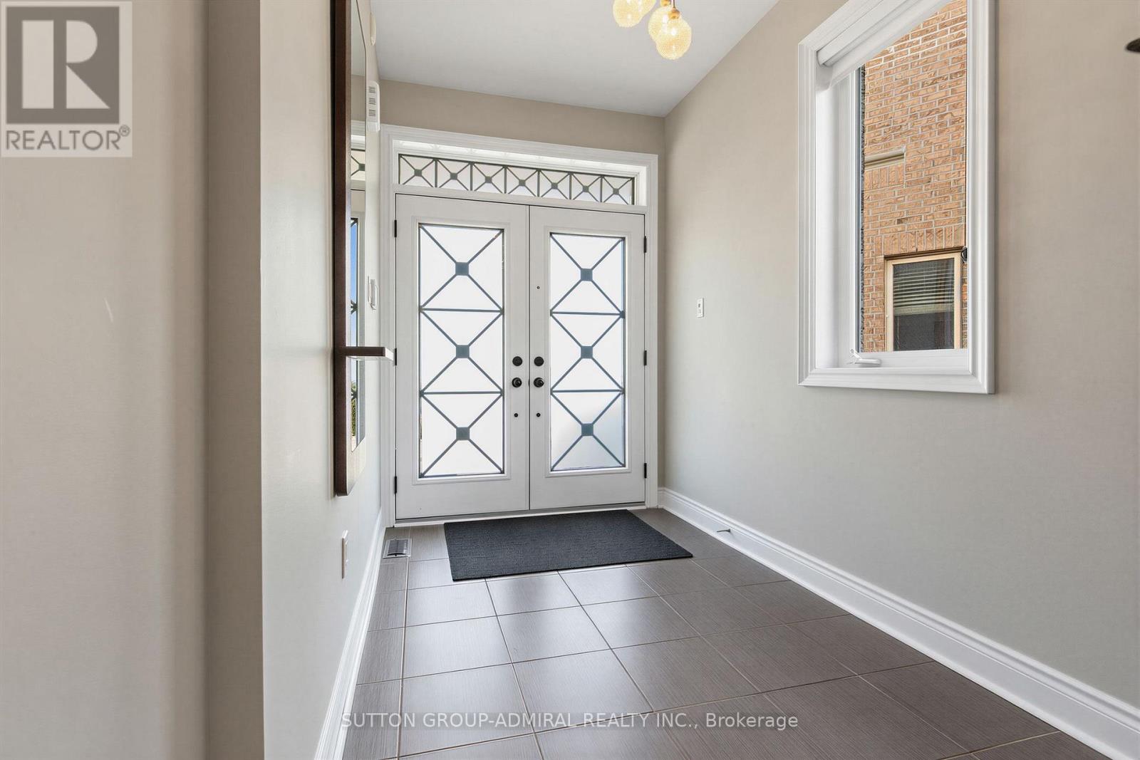 67 Bristlewood Crescent, Vaughan, Ontario  L4J 9K9 - Photo 2 - N13803460