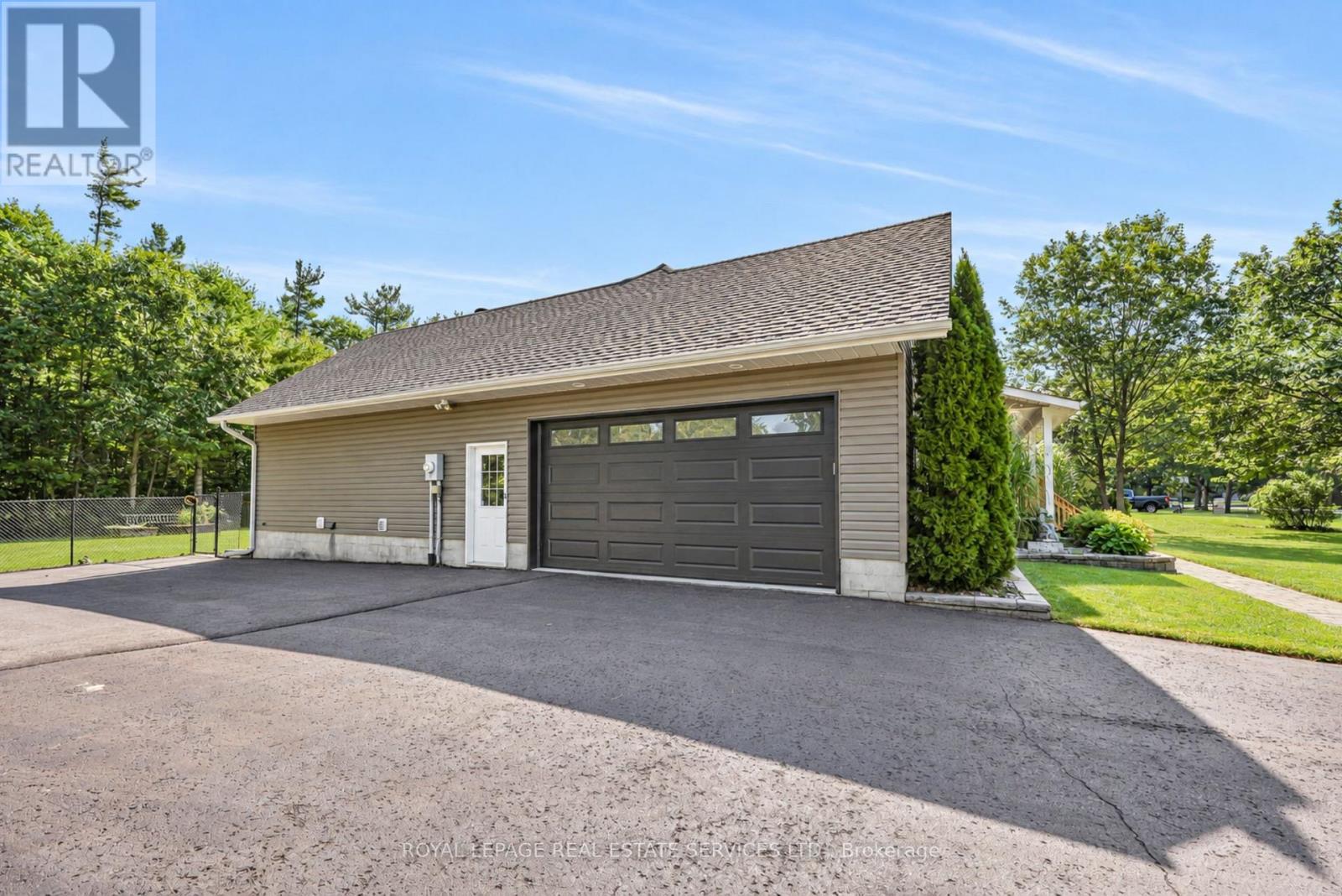 37 Mary Jane Road, Tiny (Wyevale), Ontario  L0L 2T0 - Photo 5 - S13803366