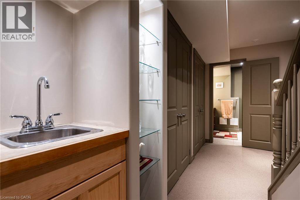 1276 Silvan Forest Drive Unit# 20, Burlington, Ontario  L7M 4V8 - Photo 34 - 40863290