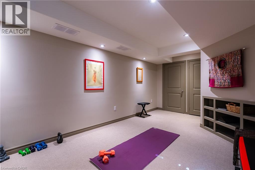 1276 Silvan Forest Drive Unit# 20, Burlington, Ontario  L7M 4V8 - Photo 38 - 40863290