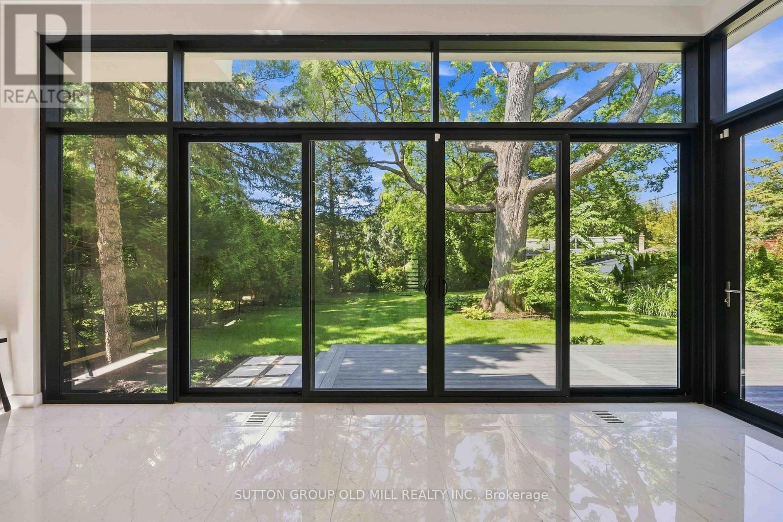 18 Herne Hill, Toronto, Ontario  M9A 2X1 - Photo 10 - W13803222