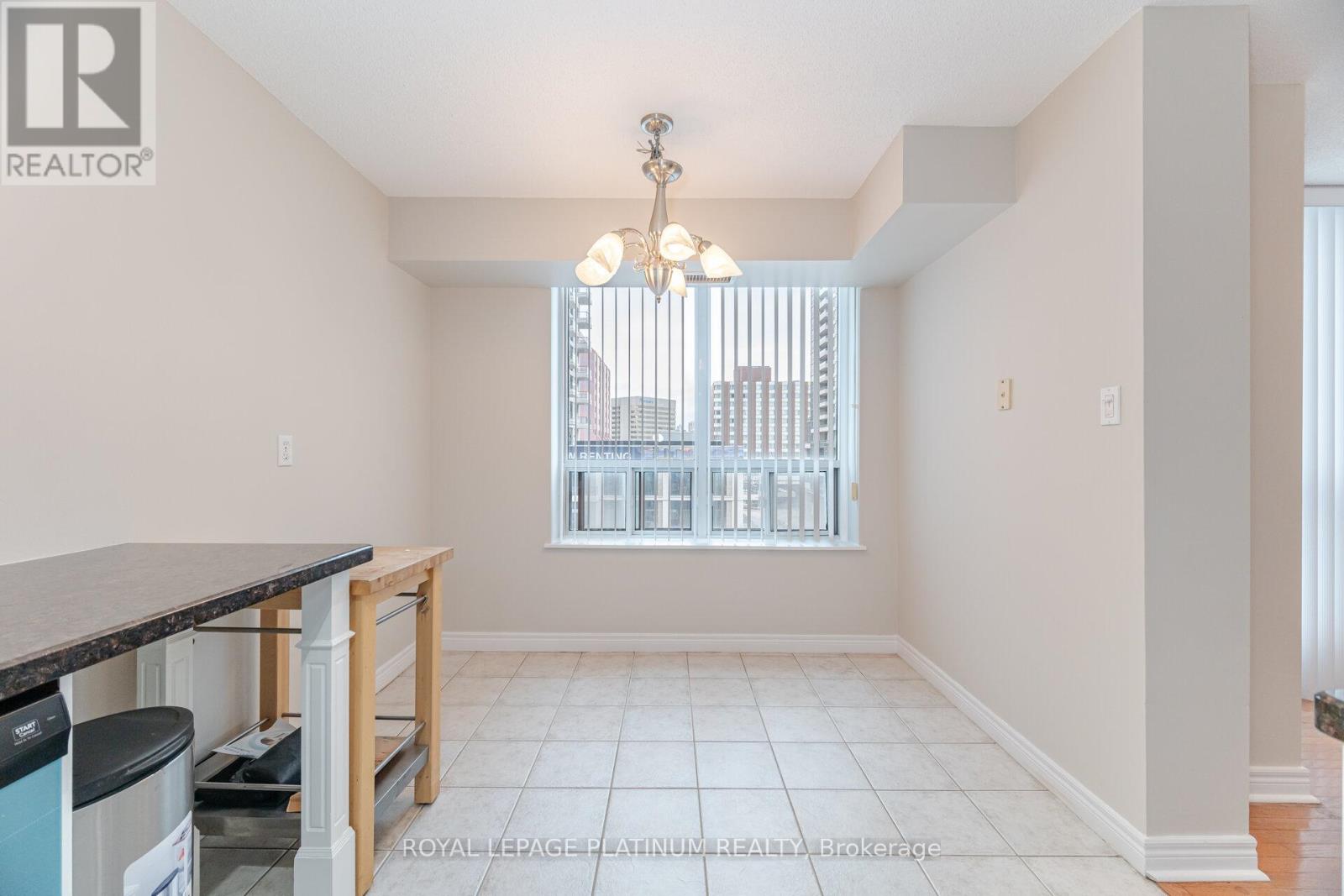703 - 156 Enfield Place, Mississauga, Ontario  L5B 4L8 - Photo 9 - W13803260