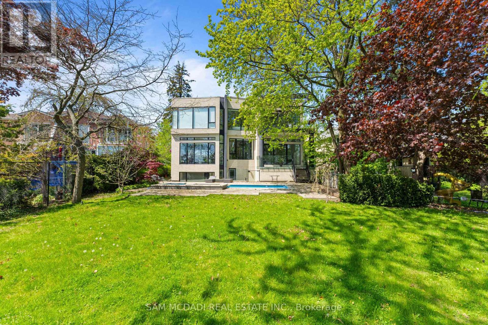 67 Lake Promenade, Toronto, Ontario  M8W 1A2 - Photo 45 - W13803302